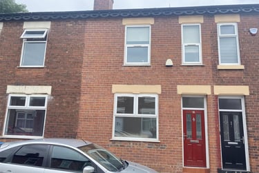 4 bed flat, East Grove, Ardwick, Manchester, M130AX - Image 1